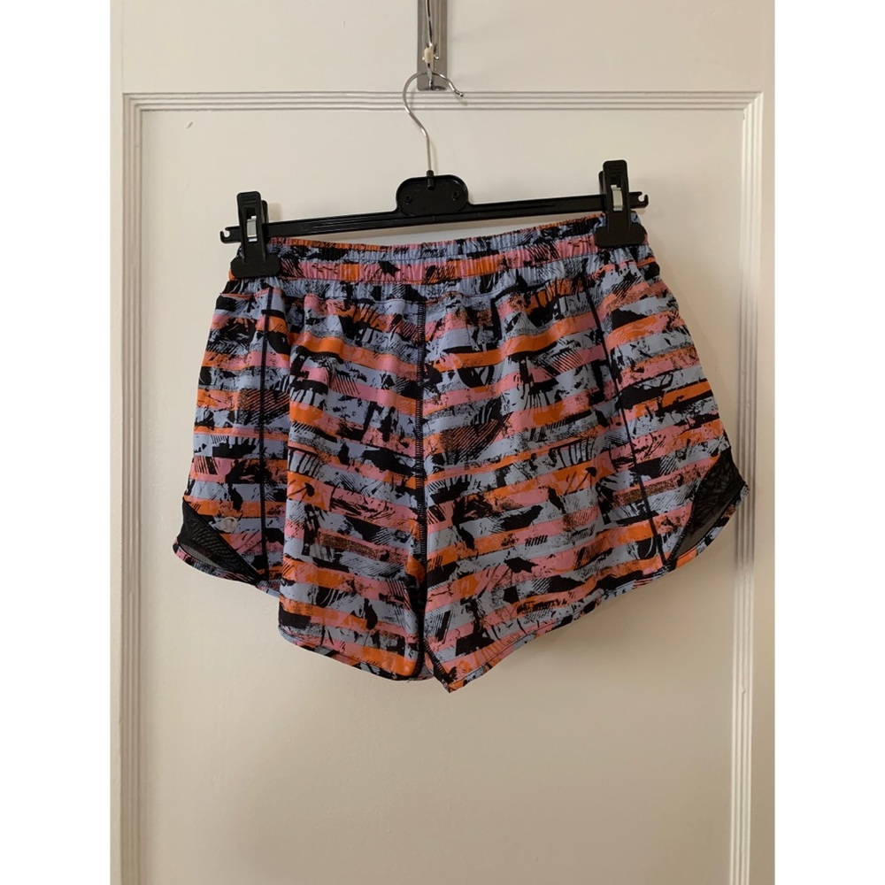 Lululemon Hotty Hot Short II - Picture 2 of 3